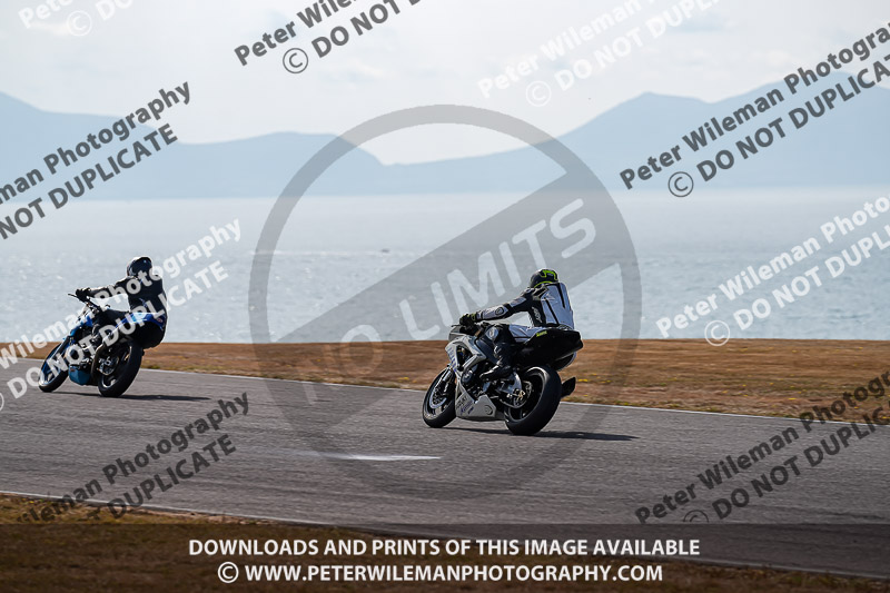 anglesey no limits trackday;anglesey photographs;anglesey trackday photographs;enduro digital images;event digital images;eventdigitalimages;no limits trackdays;peter wileman photography;racing digital images;trac mon;trackday digital images;trackday photos;ty croes